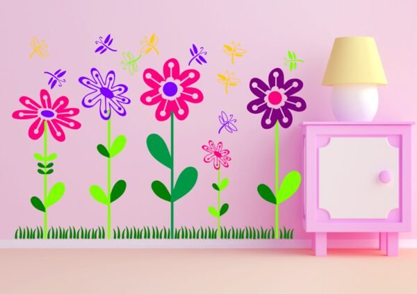 Flores y libélulas